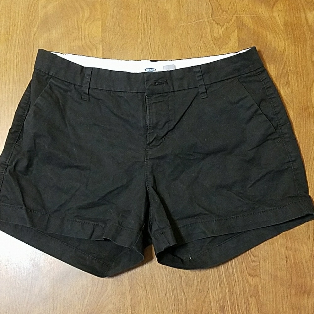 Old Navy "0" black shorts.